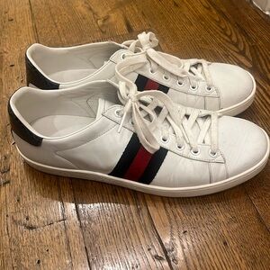 Women’s Gucci Sneakers Size 40